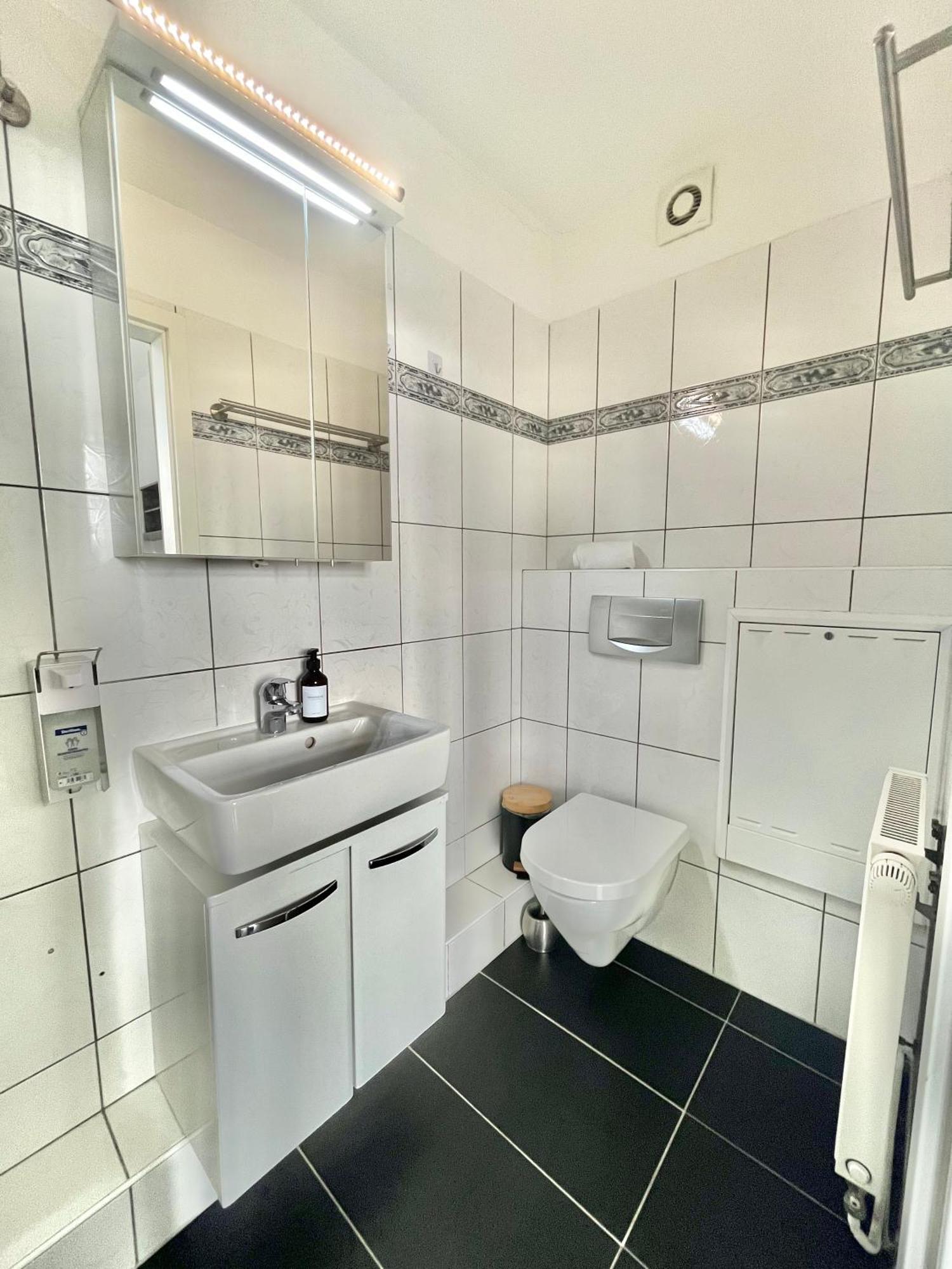 Guesthouse Bielefeld - Brake 외부 사진